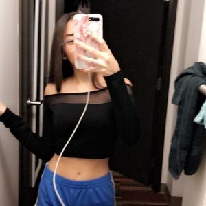 New! Black off-shoulder Crop top